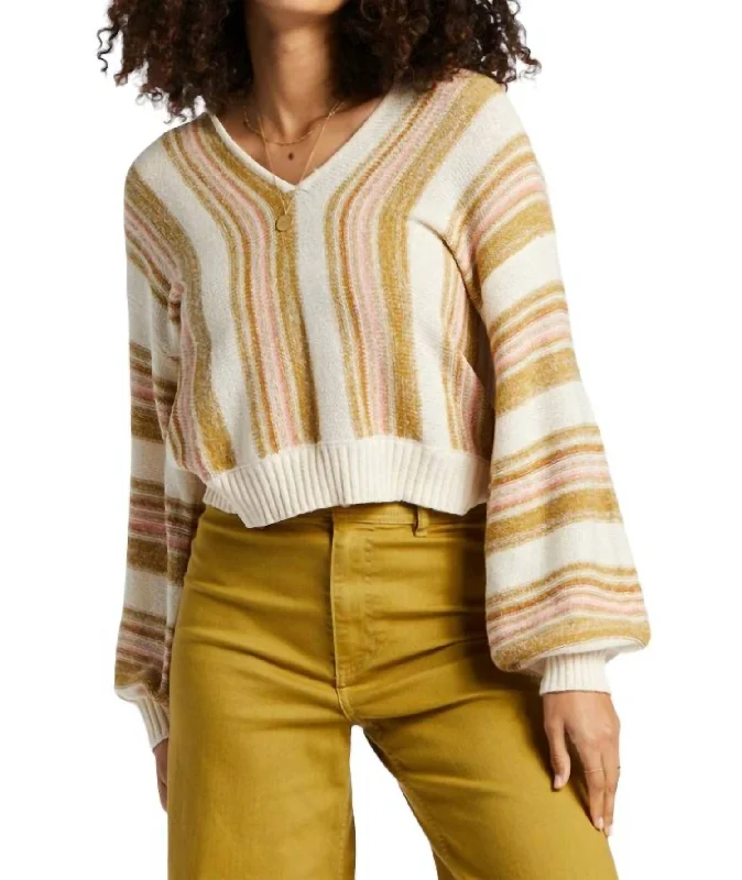 Mas Amor Hooded Sweater In Kiwi Collared Crew Neck Turtle Neck