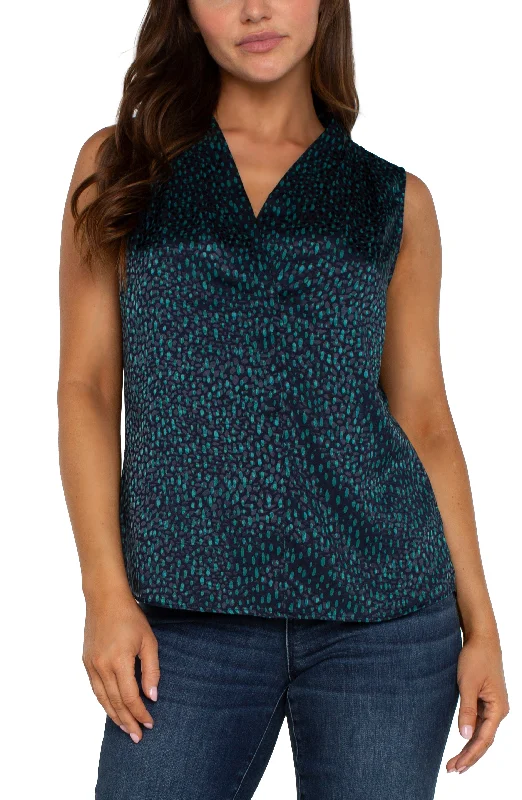 SLEEVELESS PLEATED NECK WOVEN BLOUSE Short Sleeve Blouse