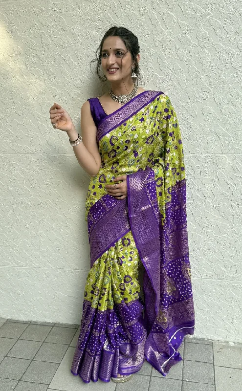 Women Party Wear Flower Foil Print Dhola Silk Saree with Un Stitched Blouse Modern Oversized Blouse