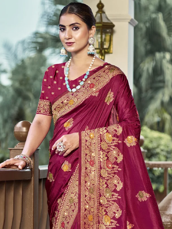 Women Magenta Silk Saree With Un Stitched Blouse Oversized Silk Blouse