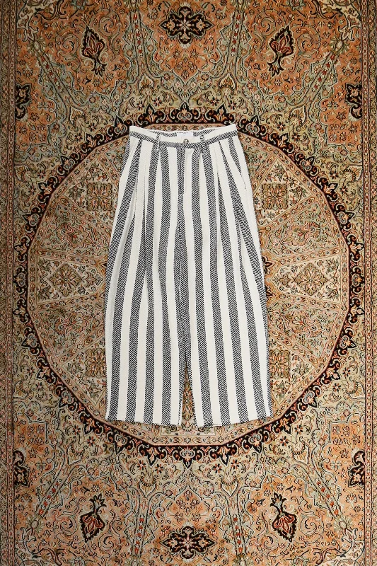 HB 3TUCK PANTS (HERRINGBONE) Comfortable Denim Pants