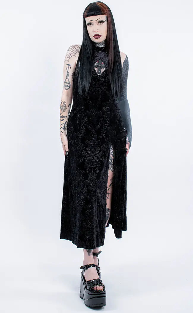 Danse Macabre Maxi Dress Elegant Maxi Dress with Belt