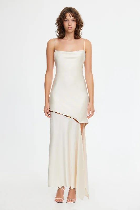 HALEWOOD MAXI DRESS Chic Off-Shoulder Maxi Dress