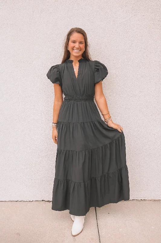 Mckenzy Maxi Dress - Black Elegant Maxi Dress with Drapes