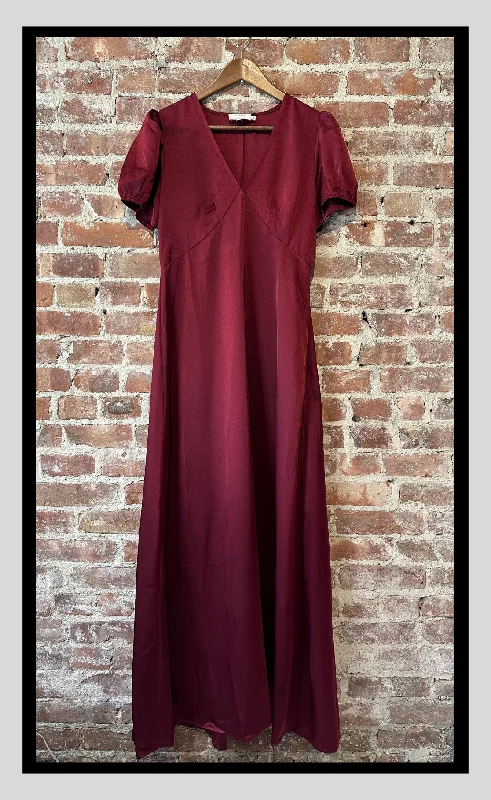 Puff-Sleeve Maxi Dress – Dark Red Comfortable Pleated Maxi Dress