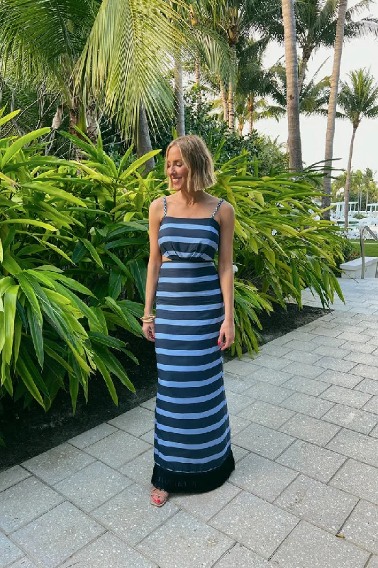 Window Seat Maxi Dress Trendy V-Neck Maxi Dress