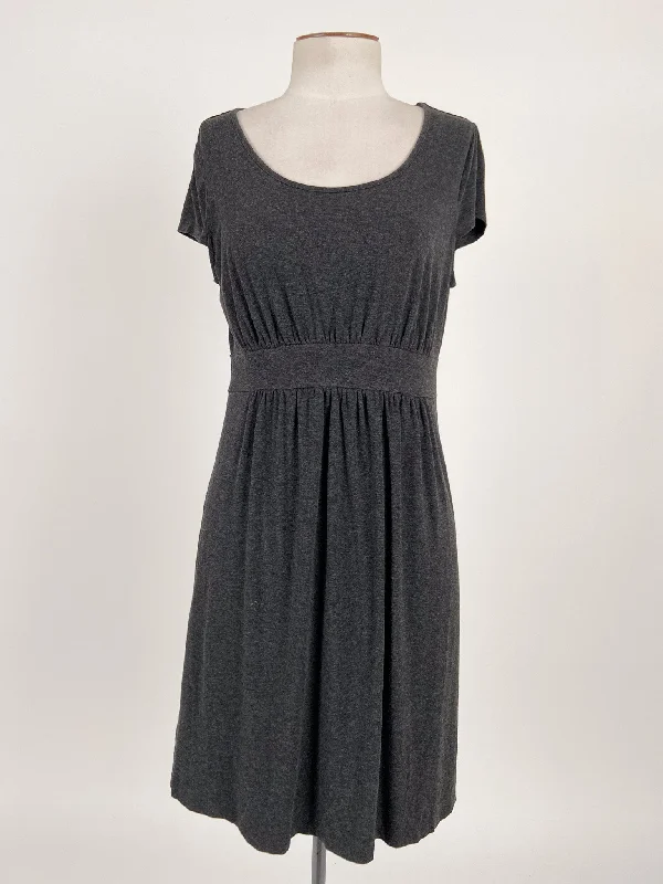 Jacqui.E | Grey Casual/Workwear Dress | Size S