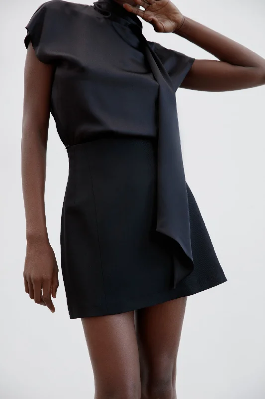 Nolita Mini Skirt - Noir midi skirt versatile